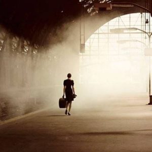 travelluggagewomenphotographysilhouettesuitcase-214dd2590588c2d5841f6b9f342b5dcd_h